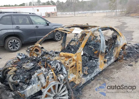 2016 Mercedes-Benz S 550 z USA, uszkodzony, nr VIN WDDUG8CB9GA259136